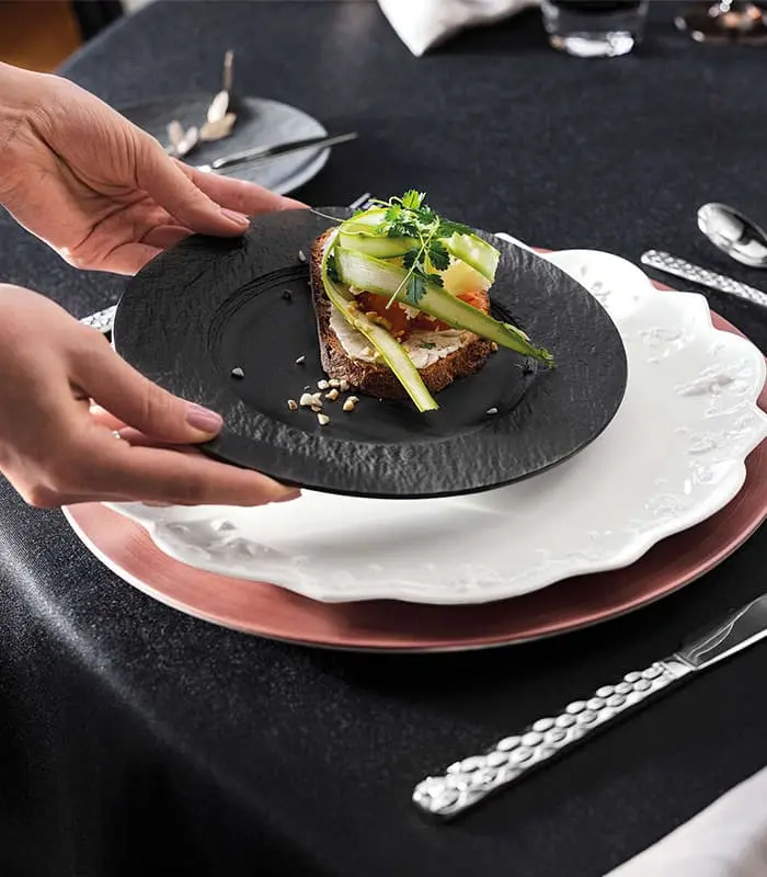 Classic Dinner plate - Image 2