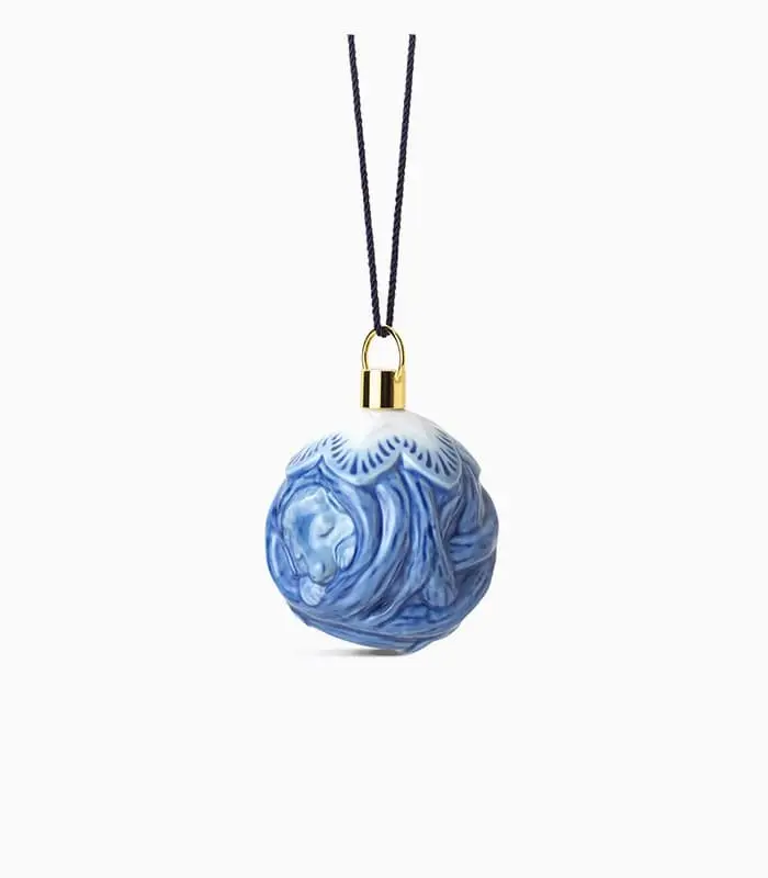 Hedgehog porcelain Christmas decoration - Image 2