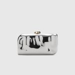 Chain clutch bag