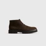 Chukka boots