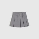 Pleated skirt with belt