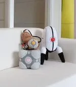 Companion Cube Plush - Image 4